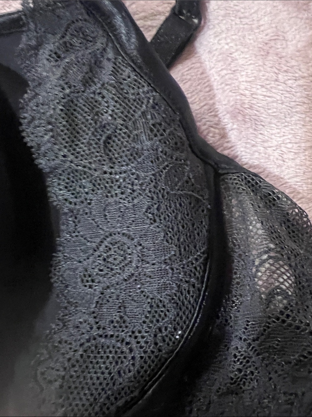 Victoria's Secret Black Lace Demi Bra - Picture 4 of 12
